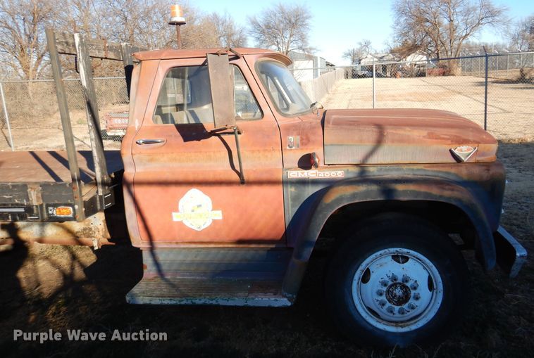 image for item JJ9719 1965 GMC 4000  flatbed truck