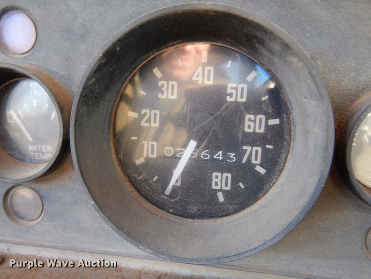 image for item JJ9719 1965 GMC 4000  flatbed truck