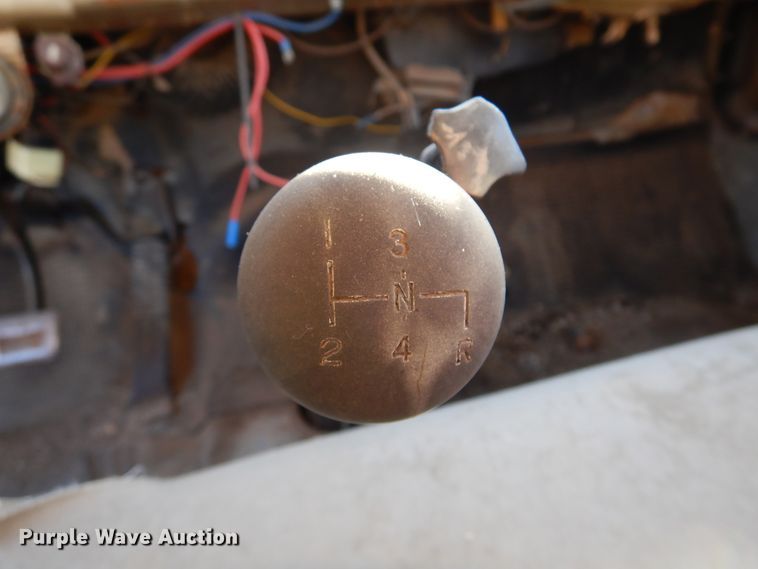 image for item JJ9719 1965 GMC 4000  flatbed truck