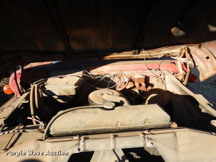 image for item JJ9719 1965 GMC 4000  flatbed truck