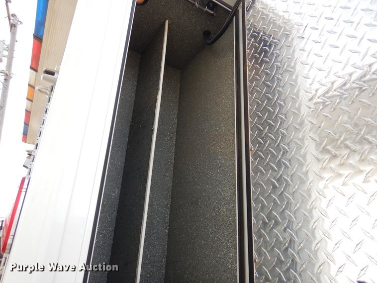 image for item JJ9725 1999 Ford E450 Super Duty  ambulance