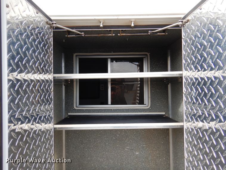 image for item JJ9725 1999 Ford E450 Super Duty  ambulance