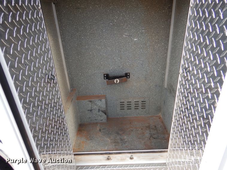 image for item JJ9725 1999 Ford E450 Super Duty  ambulance