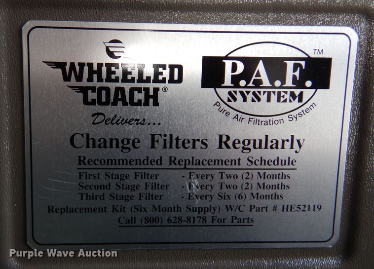 image for item JJ9725 1999 Ford E450 Super Duty  ambulance