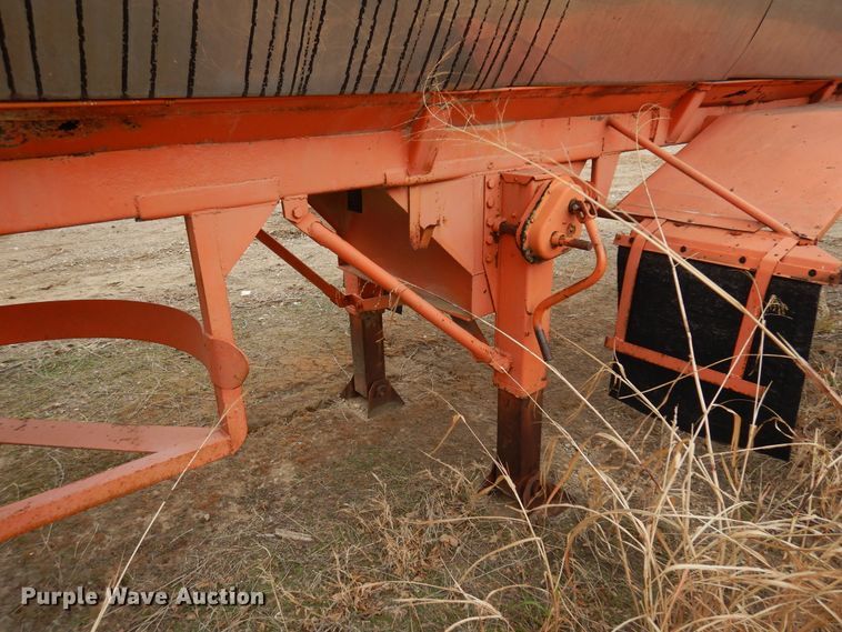 image for item JJ9861 Tank trailer