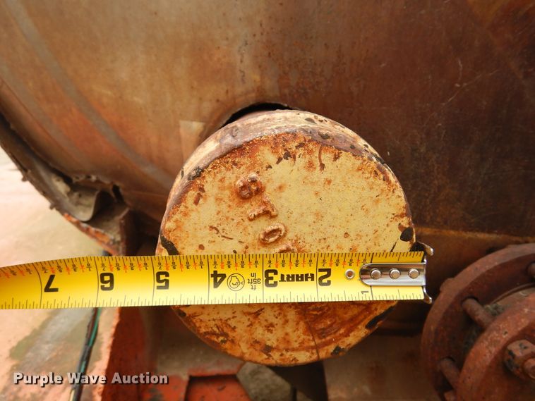 image for item JJ9861 Tank trailer