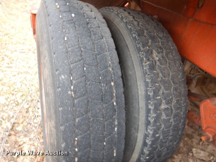 image for item JJ9861 Tank trailer