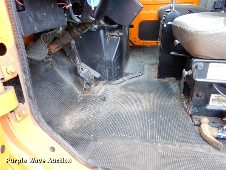 image for item JK9855 2000 International 4900  dump truck