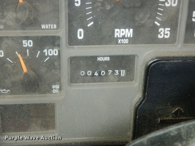 image for item JK9855 2000 International 4900  dump truck