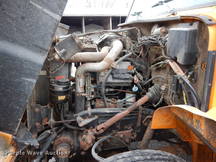 image for item JK9855 2000 International 4900  dump truck