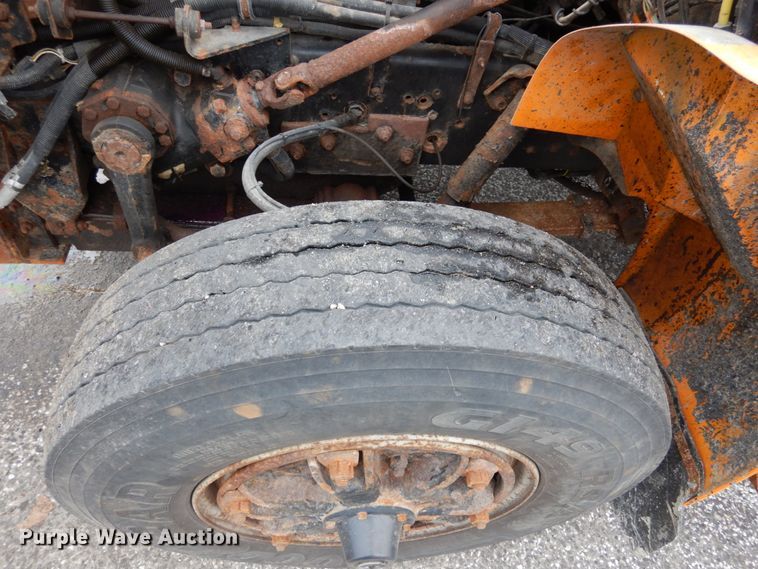 image for item JK9855 2000 International 4900  dump truck