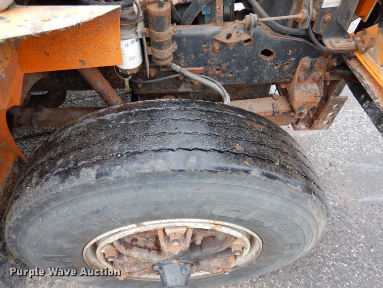 image for item JK9855 2000 International 4900  dump truck