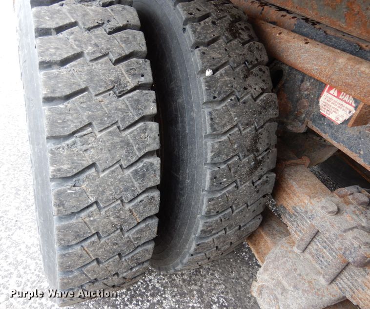 image for item JK9855 2000 International 4900  dump truck