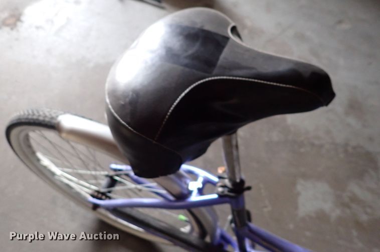 image for item JT9991 (2) bicycles