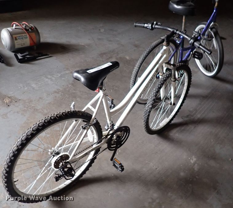 image for item JT9991 (2) bicycles