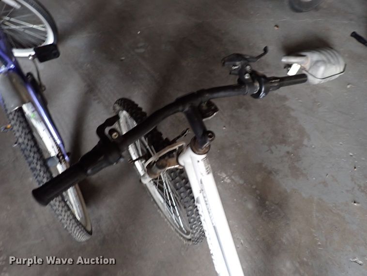 image for item JT9991 (2) bicycles