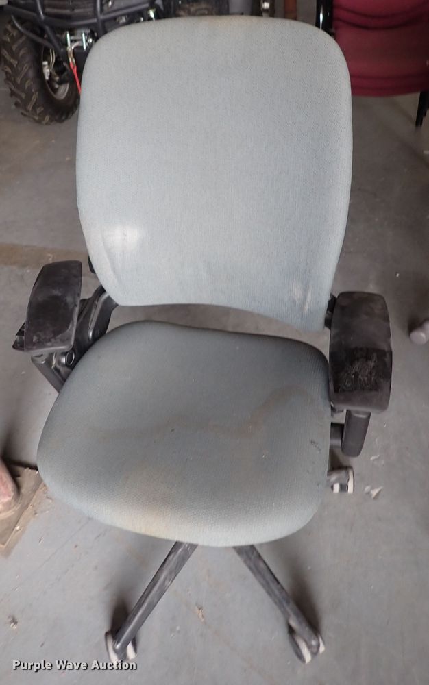 image for item JT9994 (12) chairs