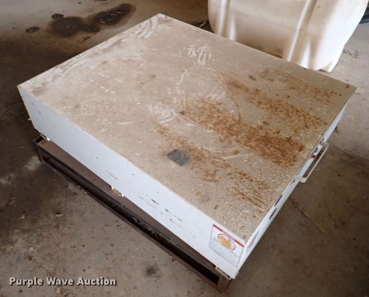 image for item JU9001 Weatherguard  toolbox