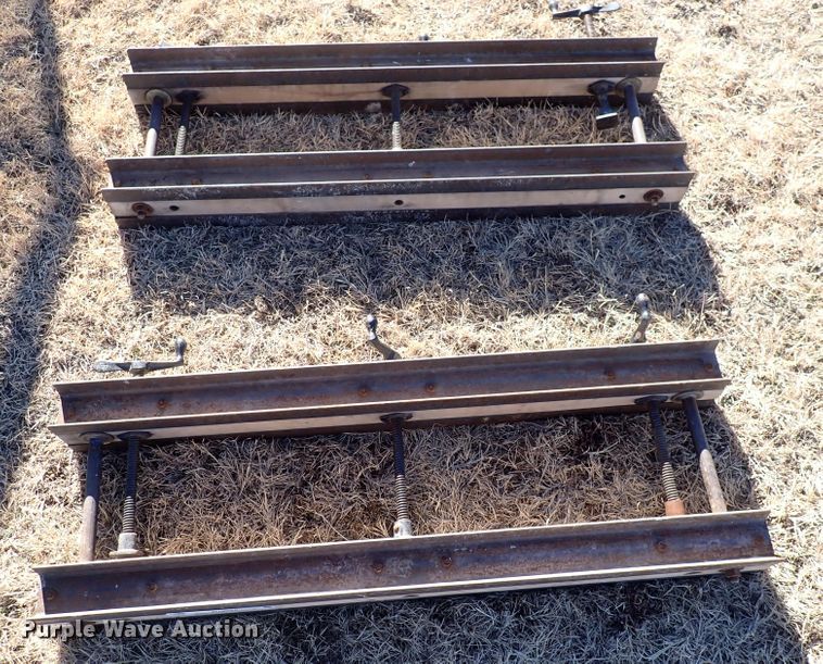 image for item JU9026 (2) wood clamps