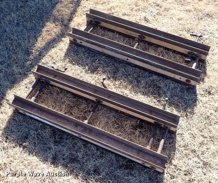 image for item JU9026 (2) wood clamps