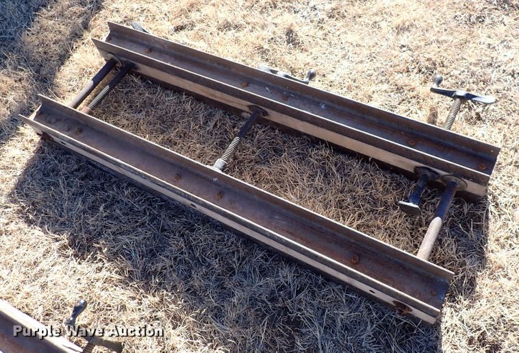 image for item JU9026 (2) wood clamps