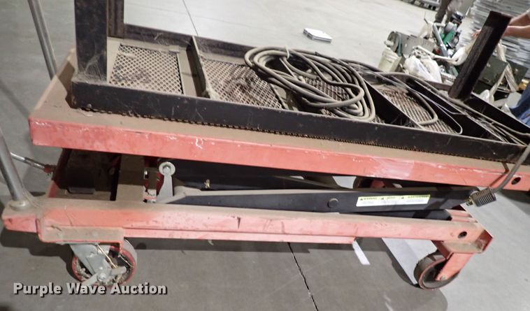 image for item JU9028 Hydraulic lift cart