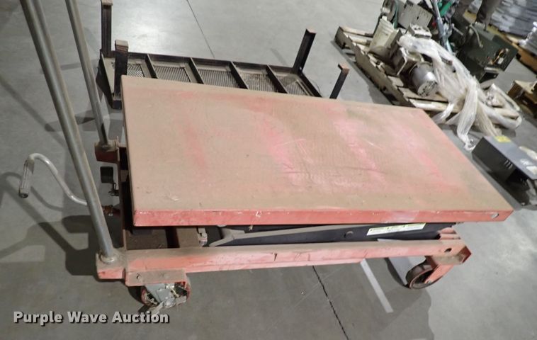 image for item JU9028 Hydraulic lift cart