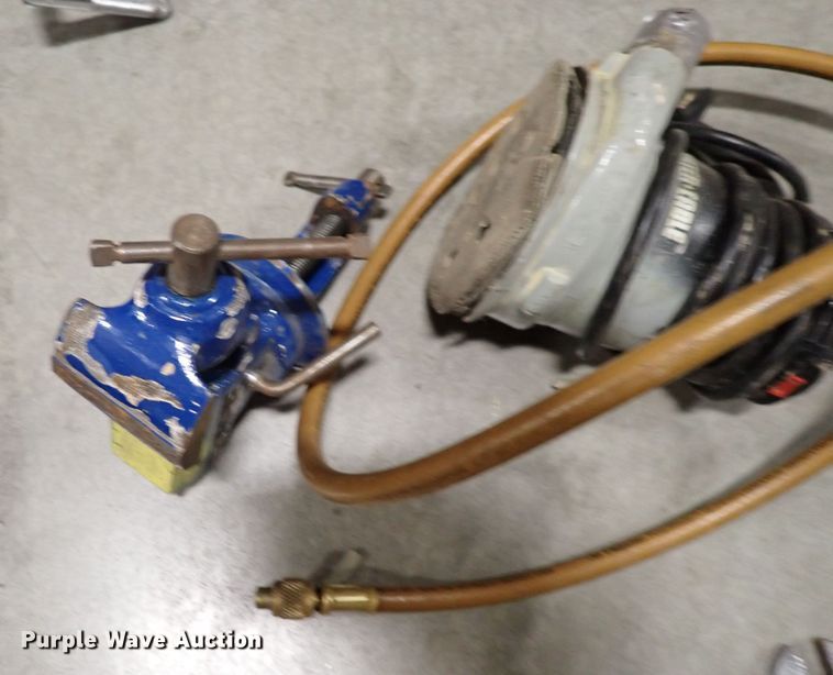 image for item JU9029 Tools