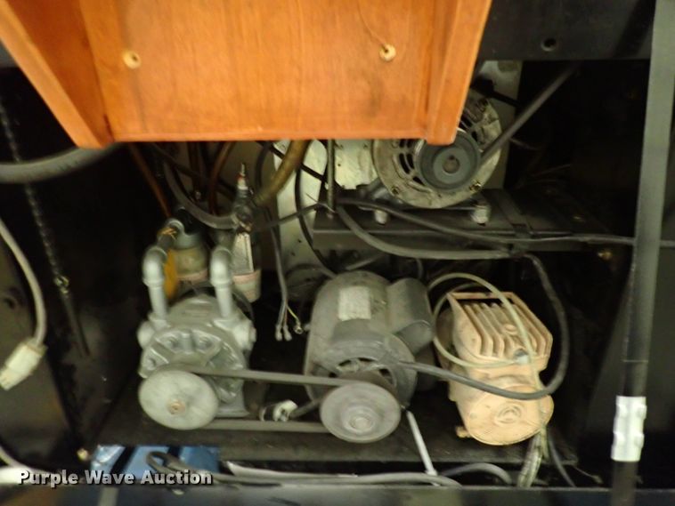 image for item JU9047 (3) printing presses