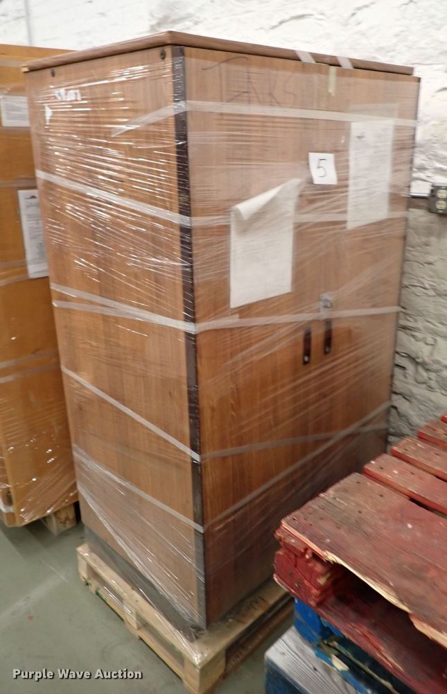 image for item JU9047 (3) printing presses