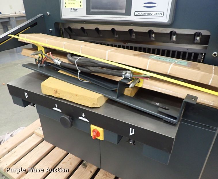 image for item JU9048 2021 Challenge Champion 370  paper cutter