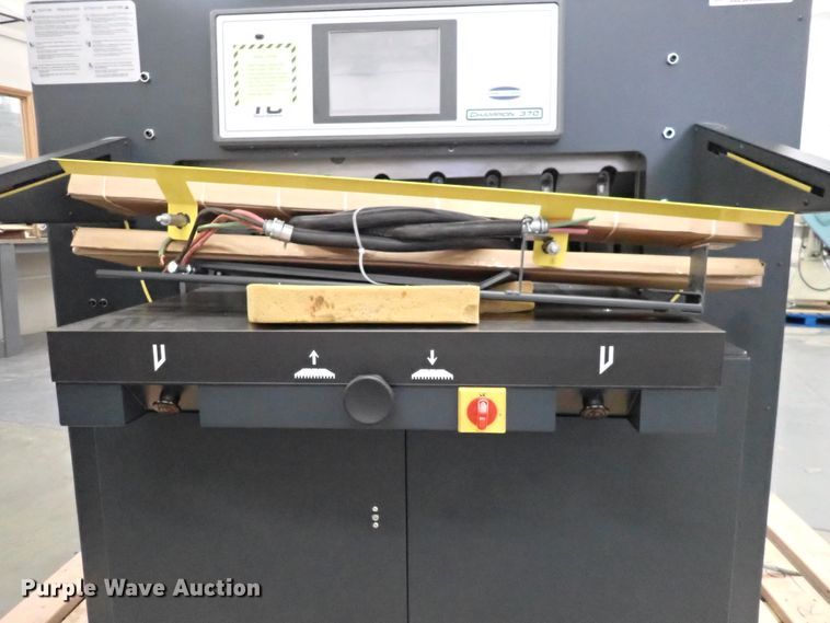 image for item JU9048 2021 Challenge Champion 370  paper cutter