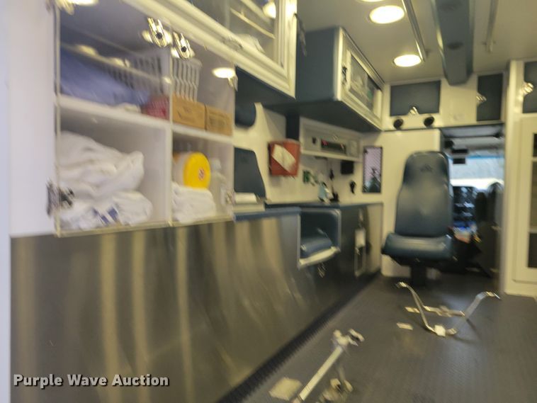 image for item KH9911 2009 GMC C4500  ambulance