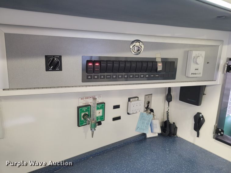 image for item KH9911 2009 GMC C4500  ambulance