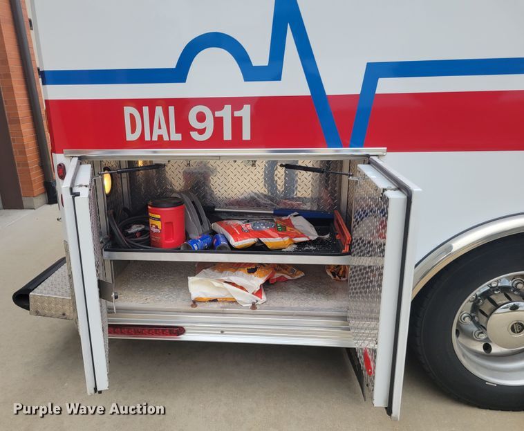 image for item KH9911 2009 GMC C4500  ambulance