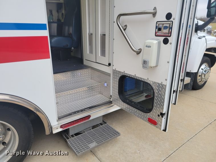image for item KH9911 2009 GMC C4500  ambulance