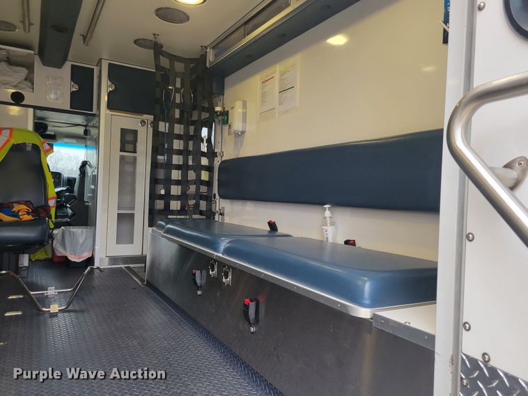 image for item KH9912 2009 Chevrolet C4500  ambulance