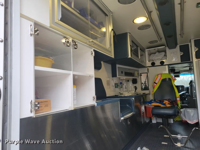 image for item KH9912 2009 Chevrolet C4500  ambulance