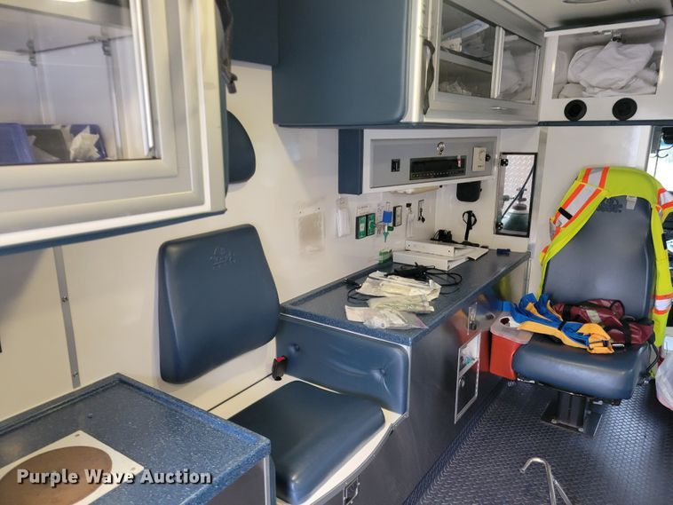 image for item KH9912 2009 Chevrolet C4500  ambulance