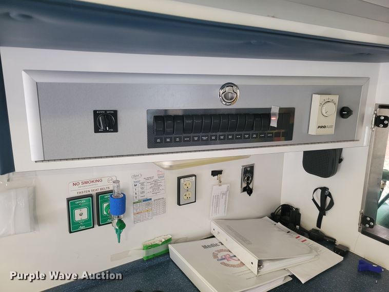 image for item KH9912 2009 Chevrolet C4500  ambulance