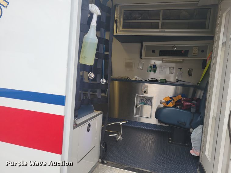 image for item KH9912 2009 Chevrolet C4500  ambulance