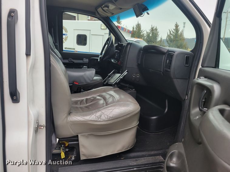 image for item KH9912 2009 Chevrolet C4500  ambulance