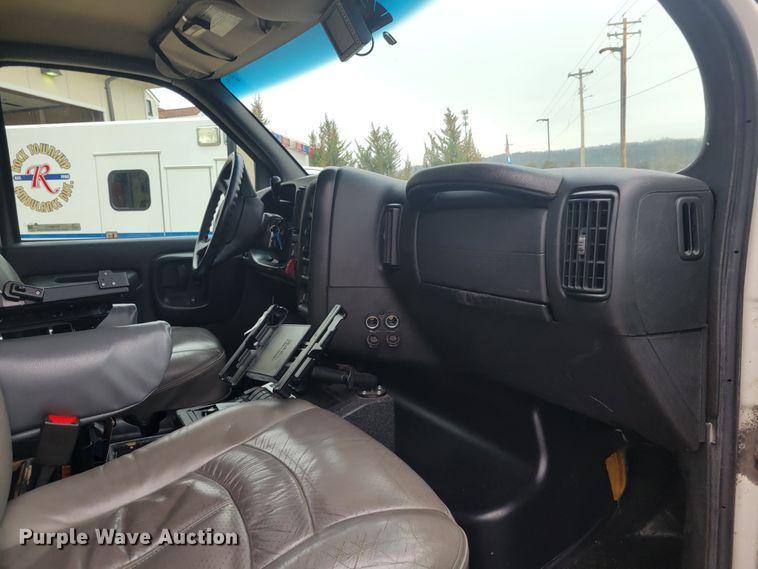 image for item KH9912 2009 Chevrolet C4500  ambulance