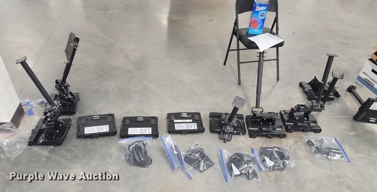 image for item KH9913 Laptop mounts