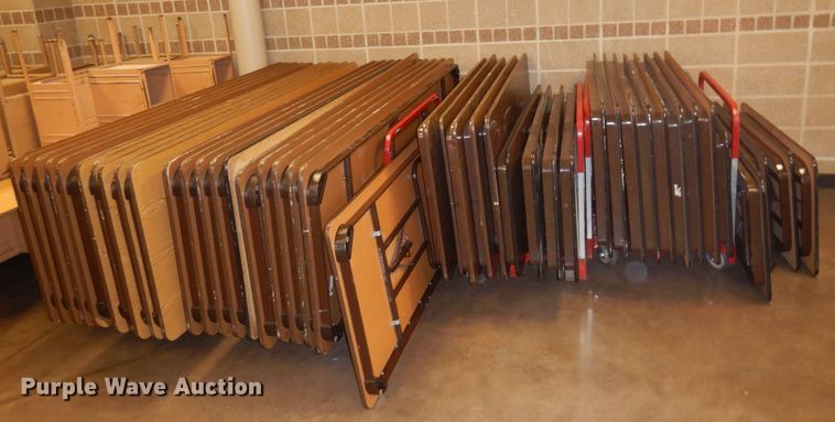 image for item KJ9472 Folding tables