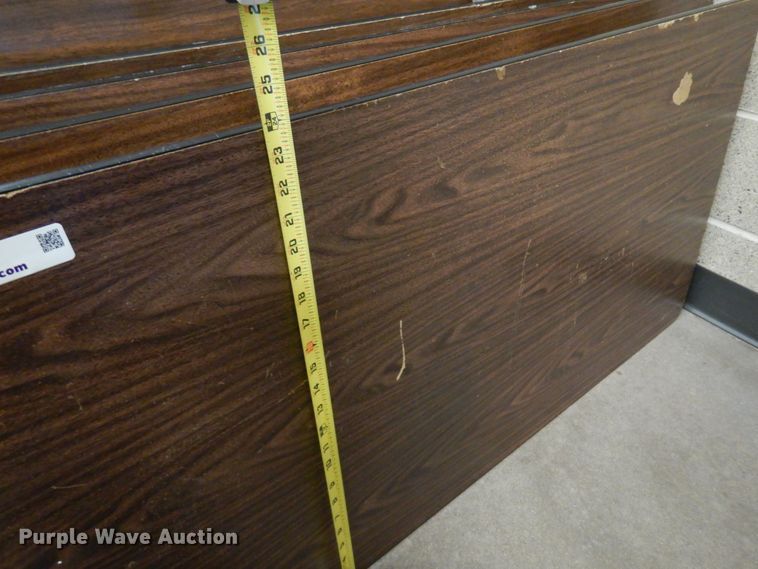 image for item KJ9472 Folding tables