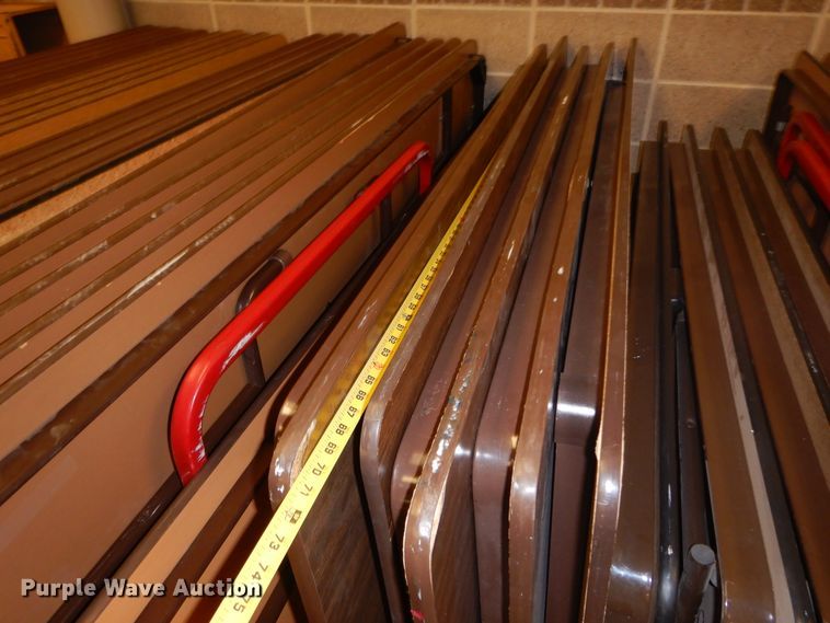 image for item KJ9472 Folding tables