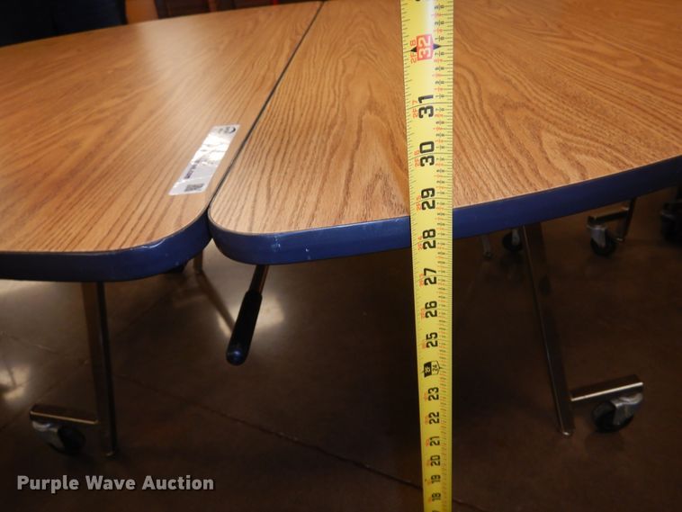 image for item KJ9476 (3) round tables