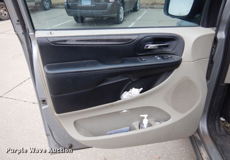 image for item KJ9499 2014 Dodge Grand Caravan  van