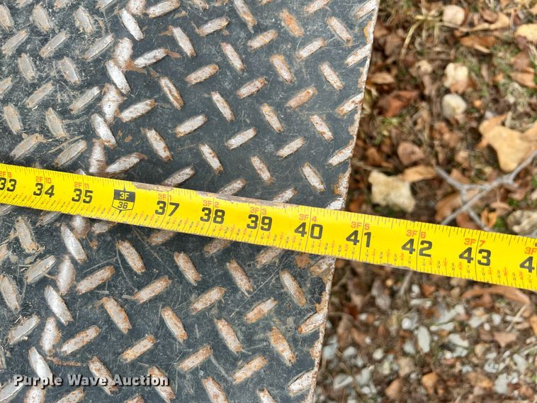 image for item KK9555 1991 Chevrolet 3500  box truck